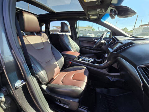 2020 Ford Edge Titanium