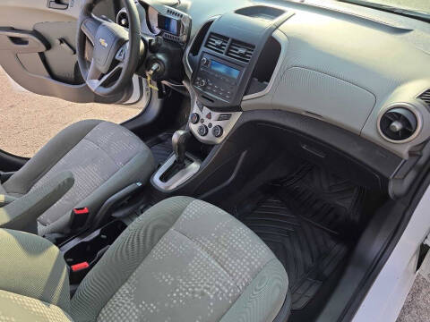 2016 Chevrolet Sonic LS Auto
