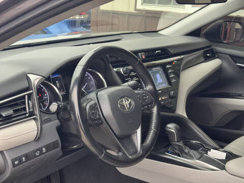 2020 Toyota Camry SE