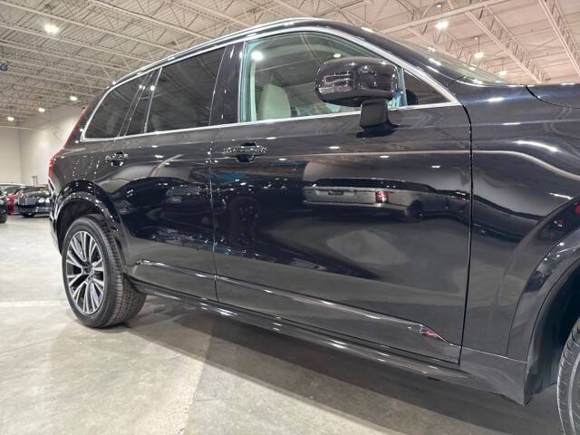 2022 Volvo XC90 T5 Momentum