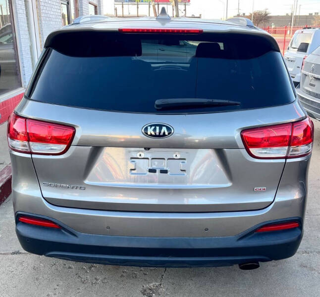 2018 Kia Sorento LX