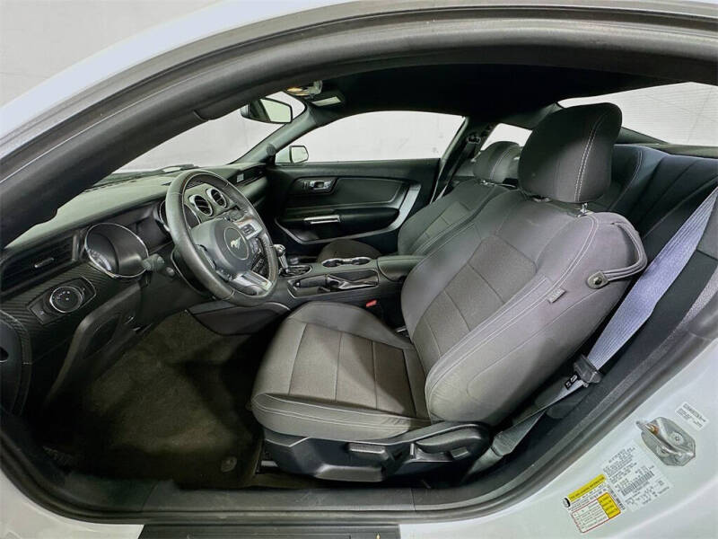 2015 Ford Mustang V6