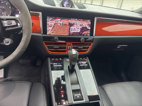 2025 Porsche Macan GTS