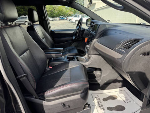2016 Dodge Grand Caravan R/T