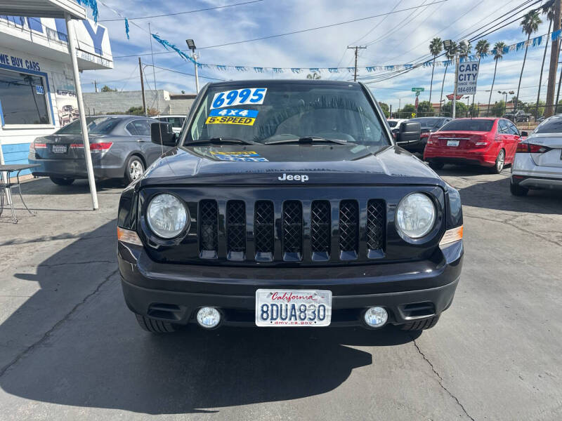 2011 Jeep Patriot Sport photo 9