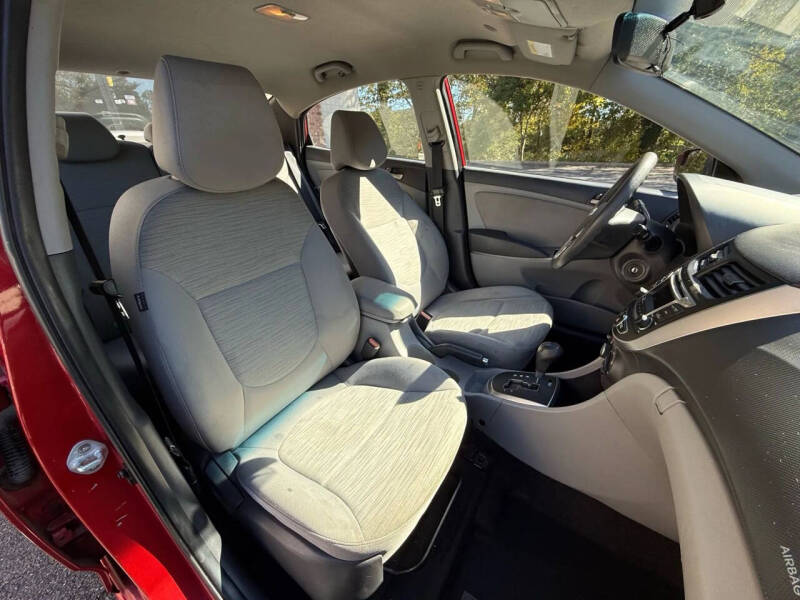 2016 Hyundai Accent SE