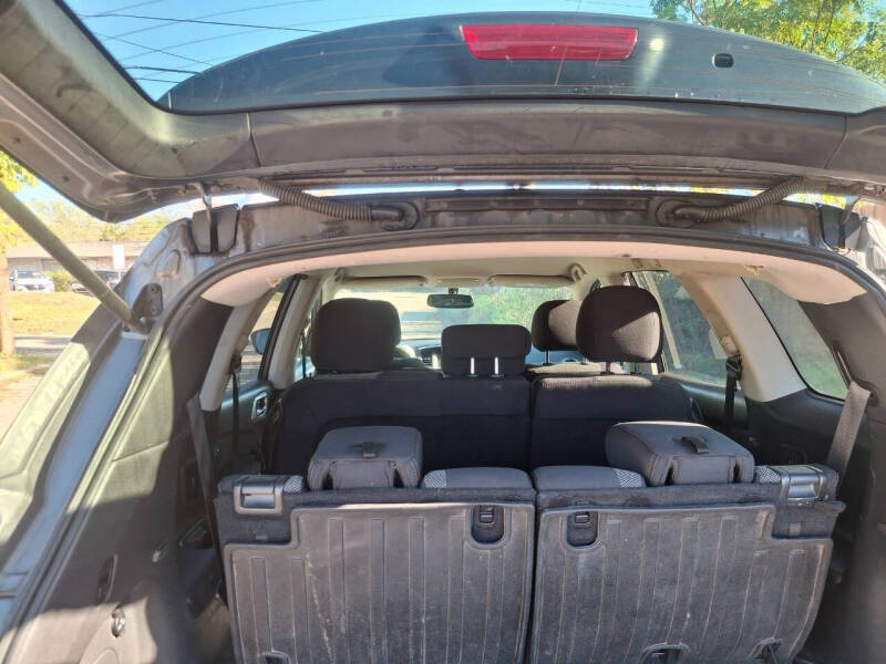 2017 Nissan Pathfinder SV