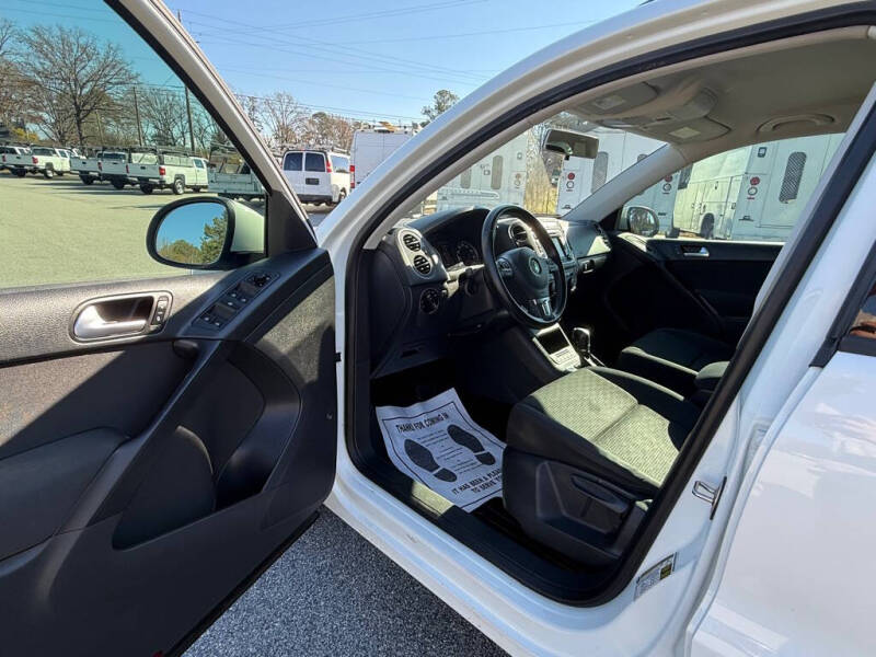 2015 Volkswagen Tiguan S