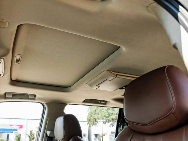 2016 Cadillac Escalade ESV Luxury Collection