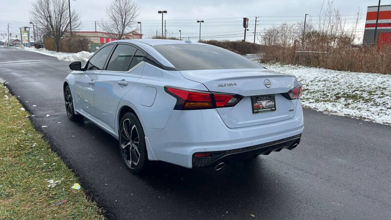 2024 Nissan Altima 2.5 SR