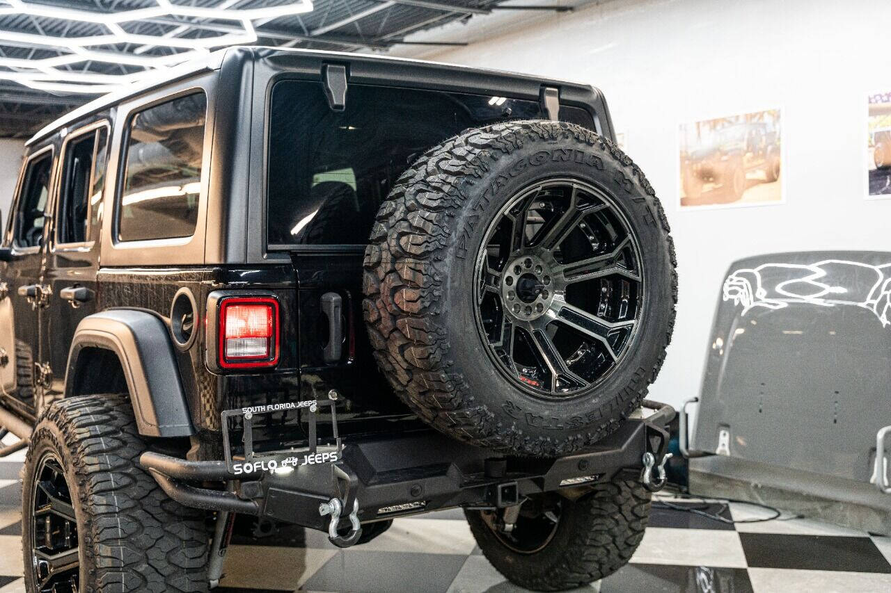 2018 JEEP Wrangler SUV / Crossover - $44,999