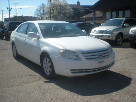 2005 Toyota Avalon for sale at Automotive Group LLC in Detroit MI