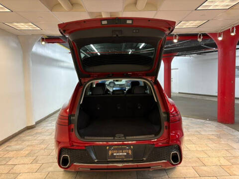 2023 Genesis GV70 2.5T Standard