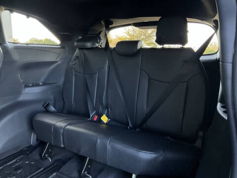 2026 Toyota Sienna Woodland Edition