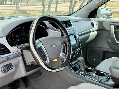 2017 Chevrolet Traverse LT