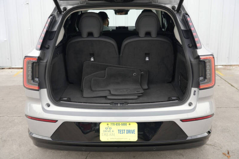 2025 Volvo EX90 Twin Plus 7P