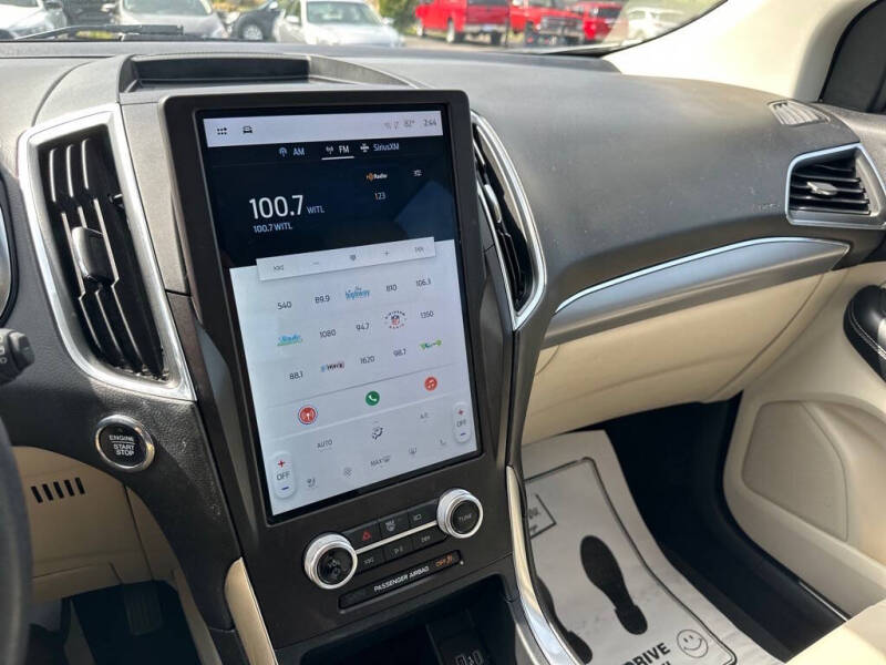 2021 Ford Edge Titanium