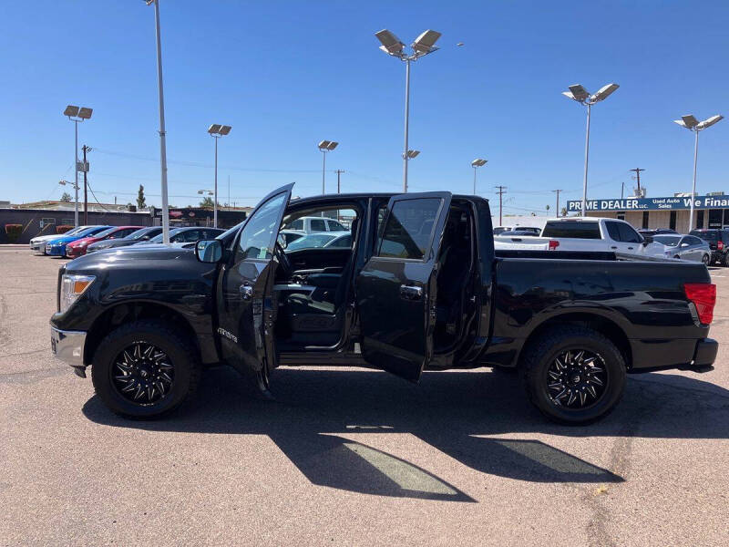 2019 Nissan Titan SV