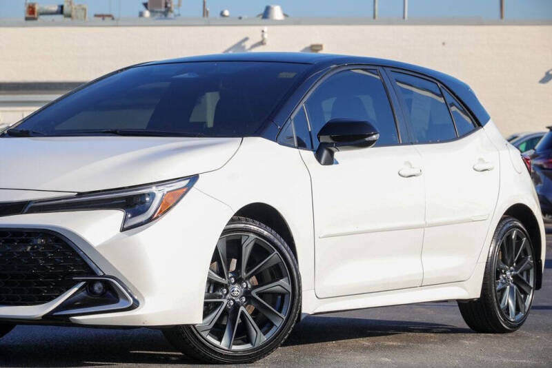 2025 Toyota Corolla Hatchback XSE