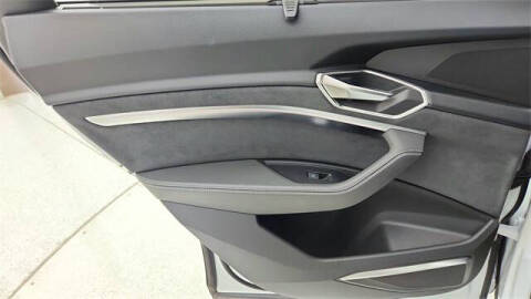 2023 Audi e-tron S Sportback quattro Prestige