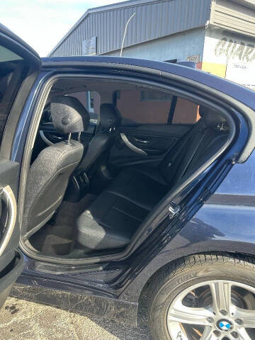 2015 BMW 3 Series 320i