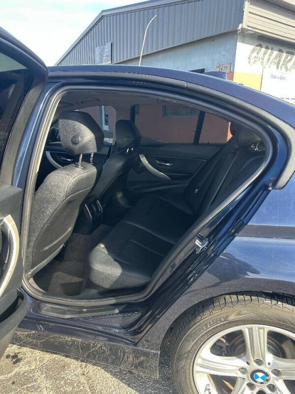 2015 BMW 3 Series 320i