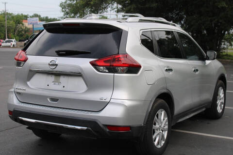 2018 Nissan Rogue SV