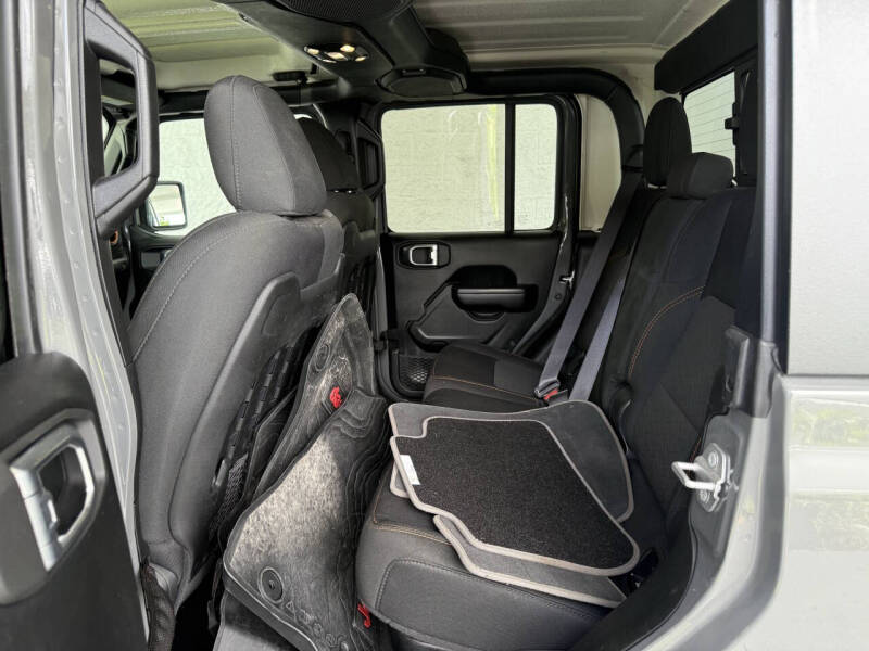 2021 Jeep Gladiator Mojave