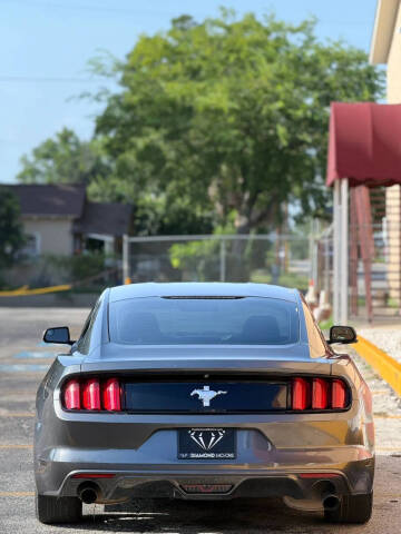 2017 Ford Mustang V6