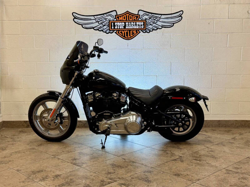 2022 Harley Davidson Softail Standard