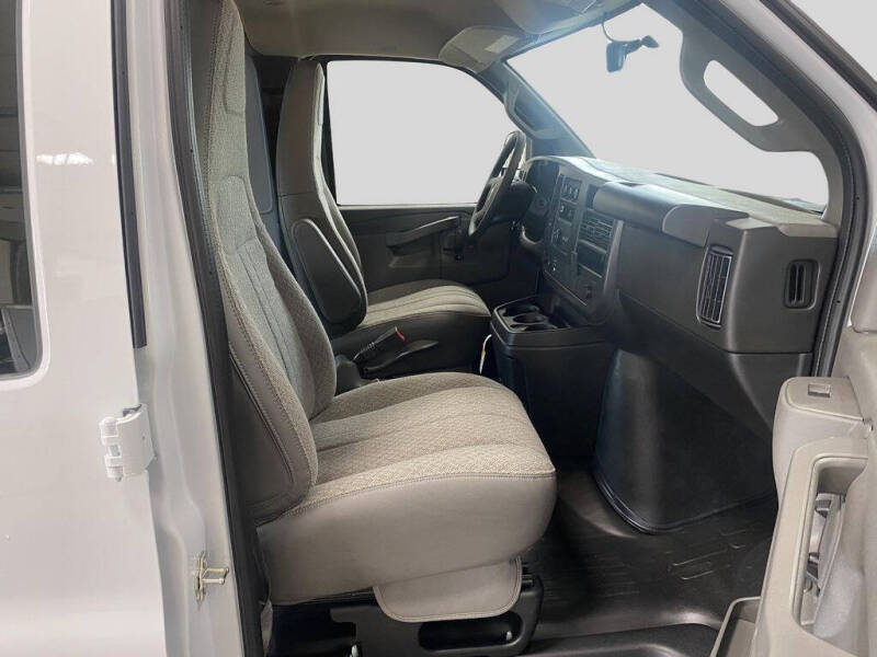 2026 Chevrolet Express 2500