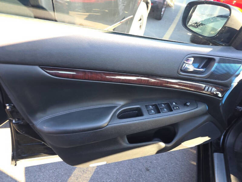 2012 Infiniti G37 Sedan x