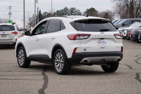 2022 Ford Escape Titanium