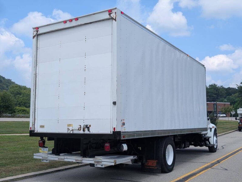 2018 International DuraStar 4300