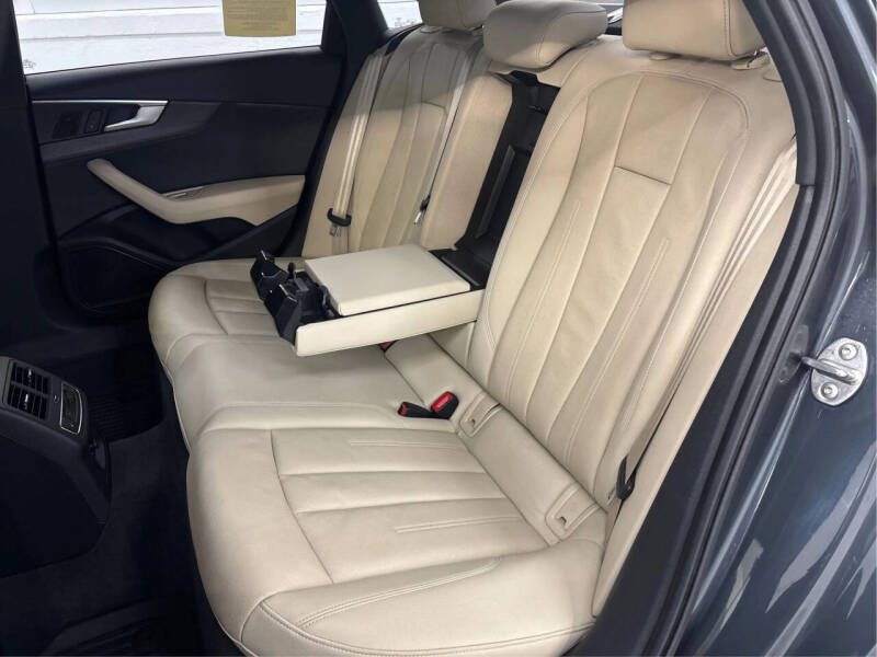 2017 Audi A4 2.0T quattro Premium Plus