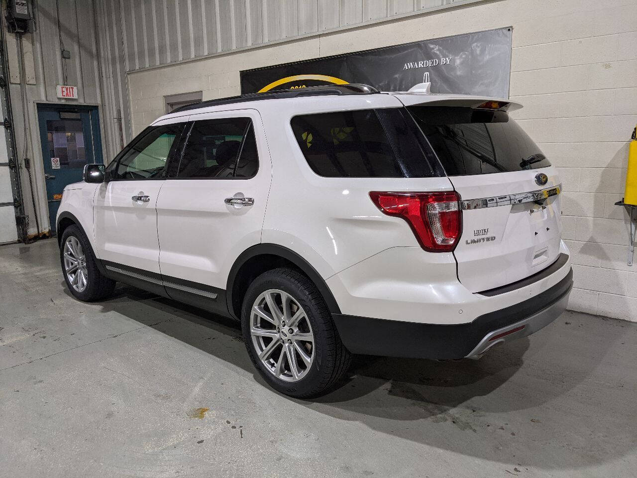 2017 Ford Explorer