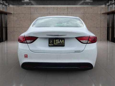 2015 Chrysler 200 LX