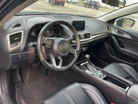 2017 Mazda MAZDA3 Touring