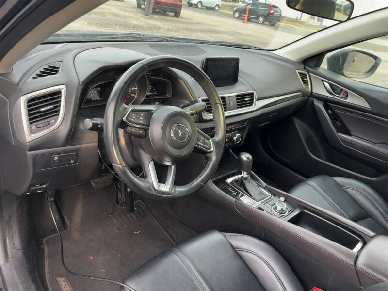 2017 Mazda MAZDA3 Touring