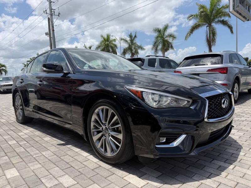 2023 Infiniti Q50 Luxe
