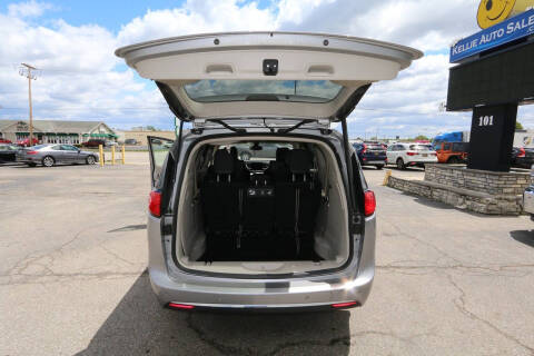 2017 Chrysler Pacifica Touring Plus