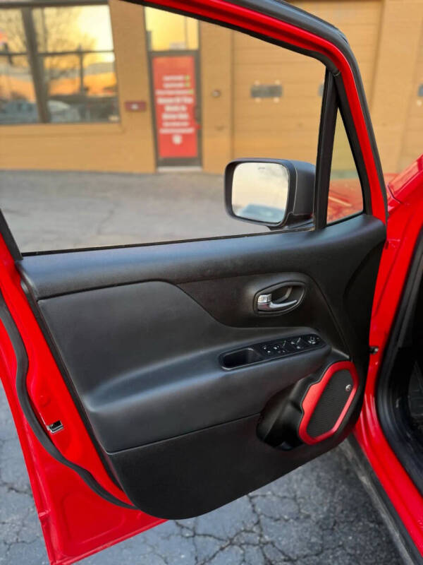 2017 Jeep Renegade Trailhawk