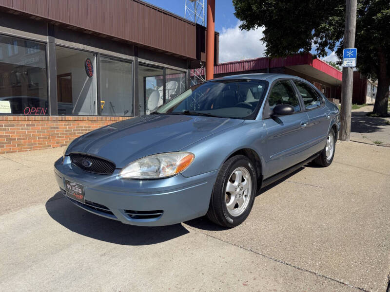 2005 Ford Taurus SE
