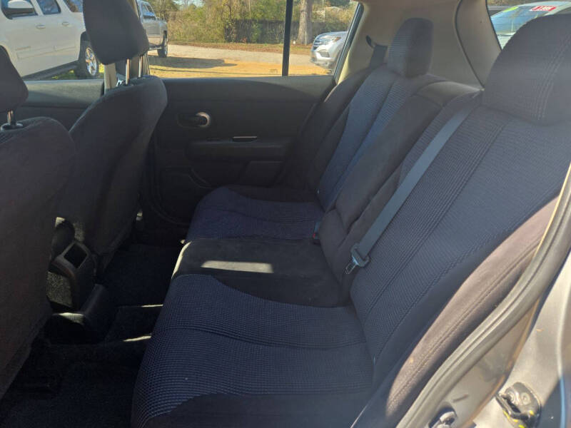 2011 Nissan Versa 1.8 SL