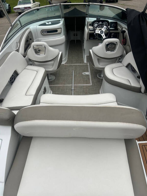 2018 Crownline E23 EC
