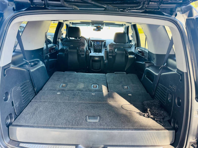 2018 Cadillac Escalade Luxury