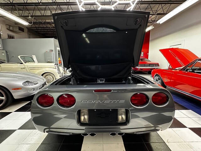 2004 Chevrolet Corvette