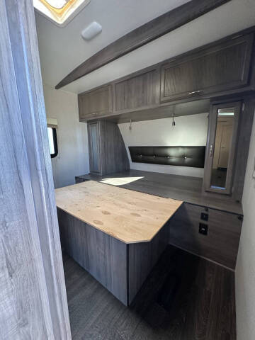 2018 Winnebago Winnie Plus 27RBDS
