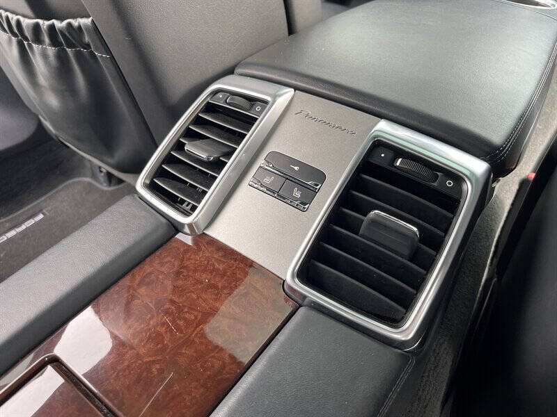 2011 Porsche Panamera Turbo