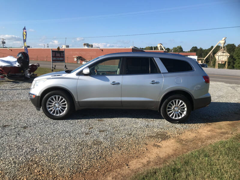 2010 Buick Enclave for sale at T & T Sales, LLC in Taylorsville NC